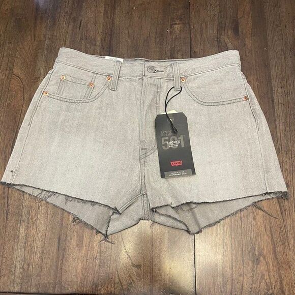 Levi’s Light Gray 501 Cut Off Shorts - Picture 6 of 10
